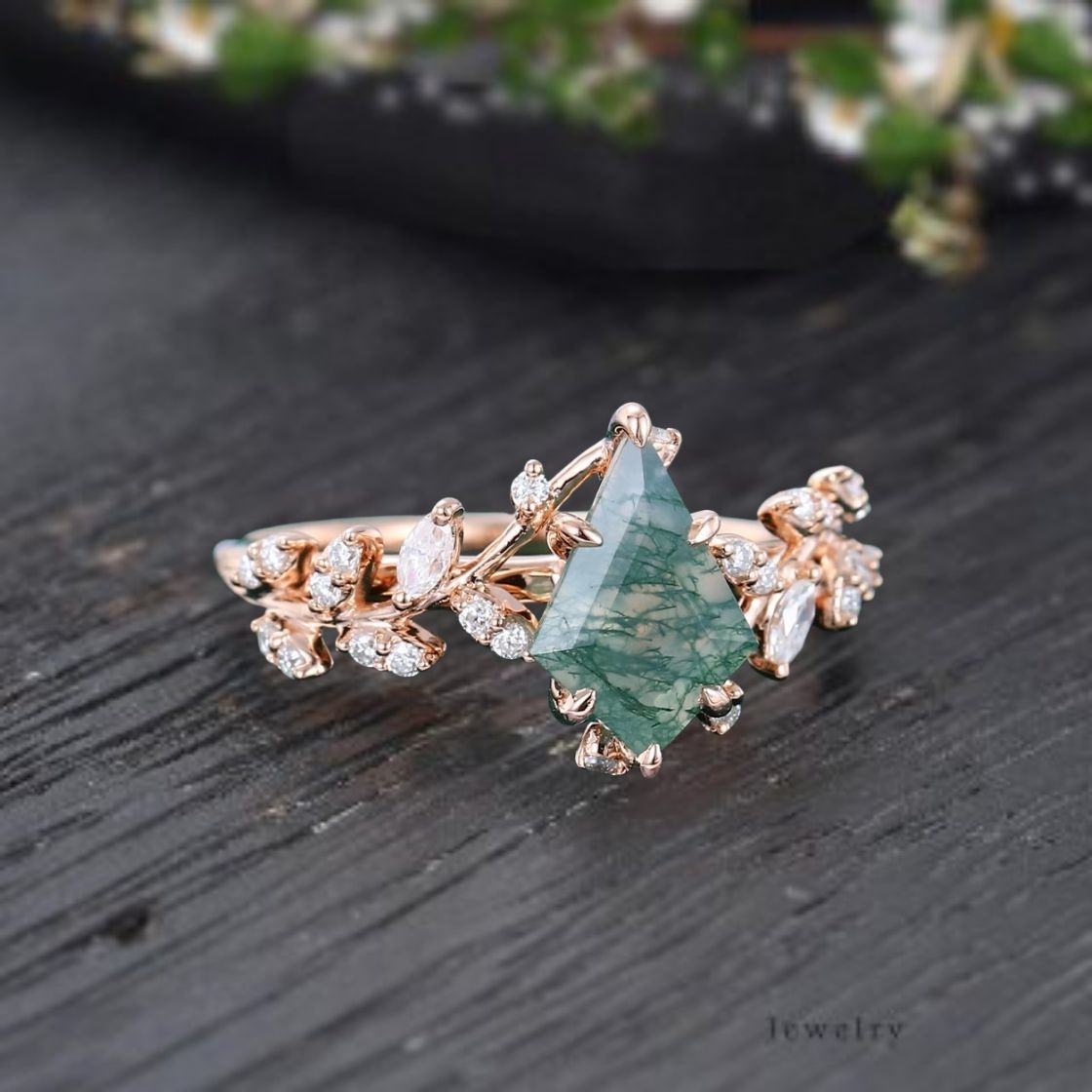 Nature inspired kite cut moss agate ring