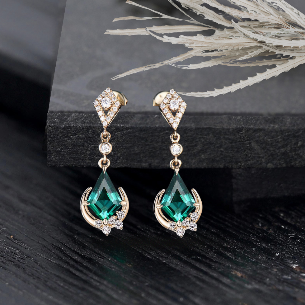 beautiful emerald kite cut earring with stuuning design